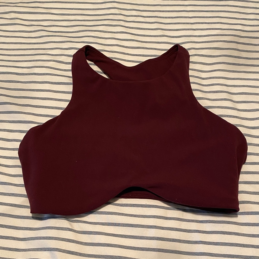 Curve sport bra